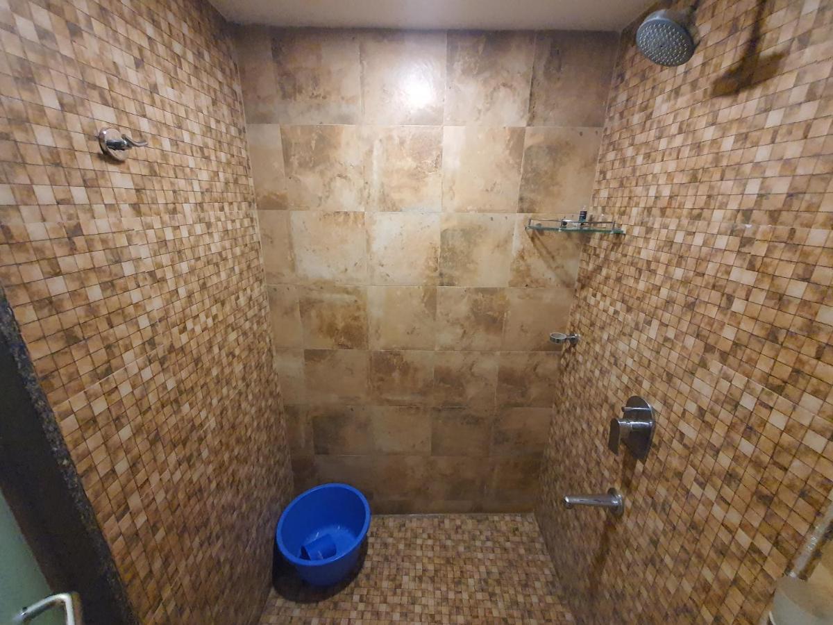 P C Homes At Belliza Near Airport Surat Zewnętrze zdjęcie
